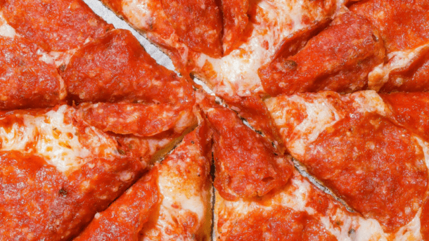 sliced pepperoni pizza